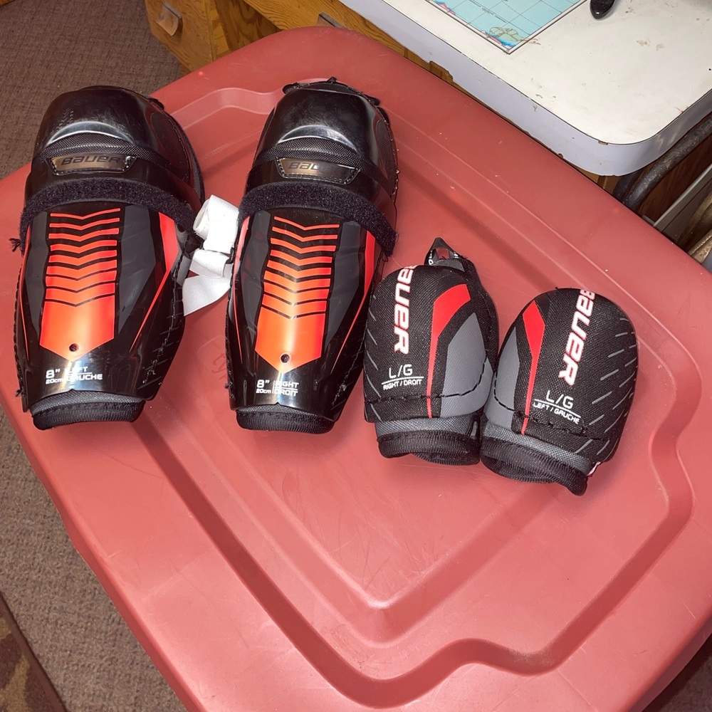 Youth M/L hockey equipment shin pads and elbow pads EUC